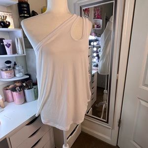 Nwt Old, Navy XXL, one shoulder tank, white 0134